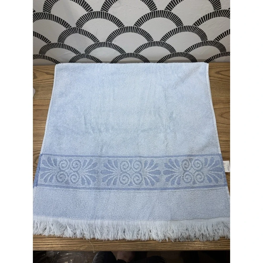 Vtg Cannon Monticello Santa Cruz Bath Towel Sculpted Fringe Light Blue‎